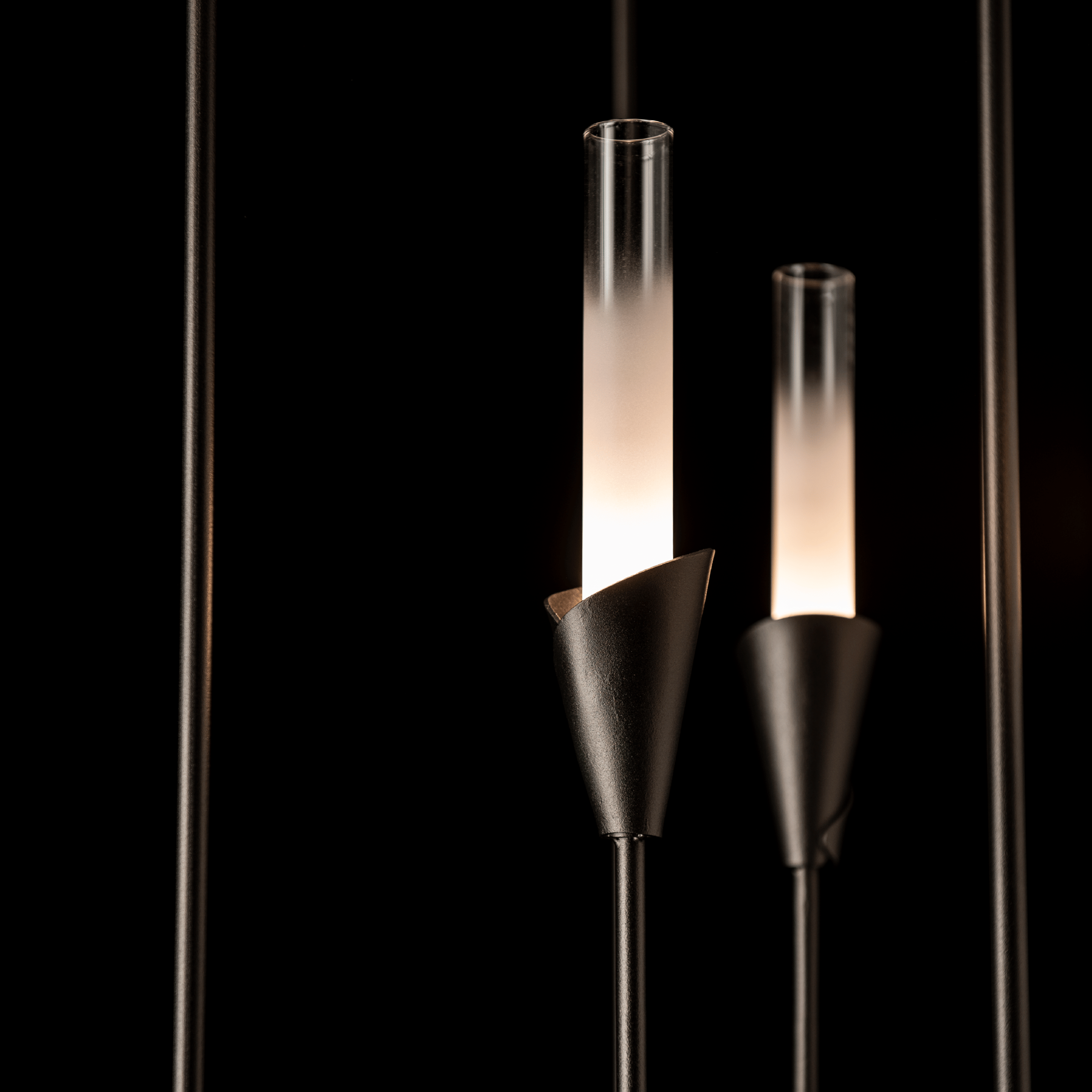 【Whiting ホワイティング】純銀／バターナイフ「Lily」モノグラム無し Lilium 4-Light Chandelier | by Hubbardton Forge | 101700
