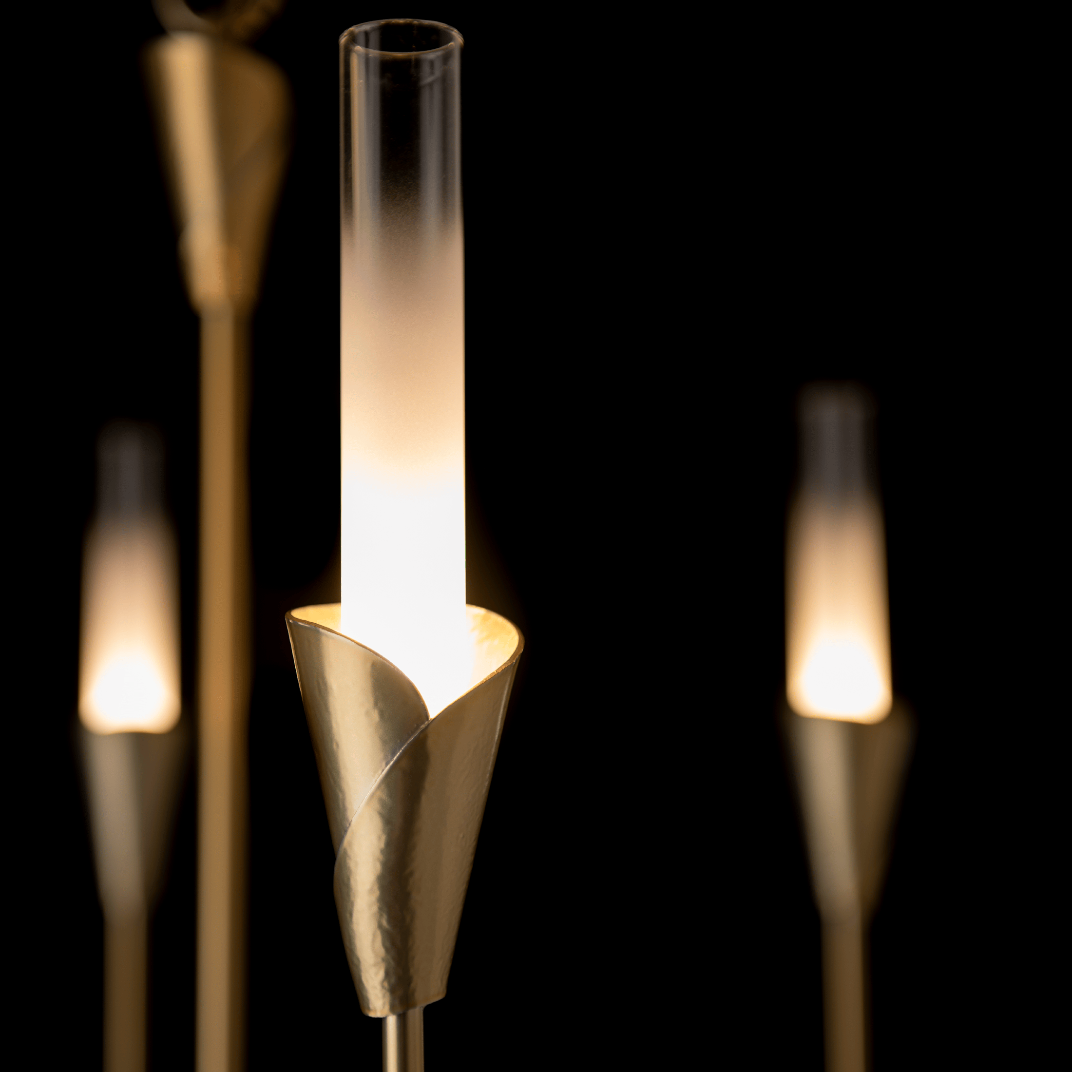 Lilium 6-Light Chandelier | by Hubbardton Forge | 101702