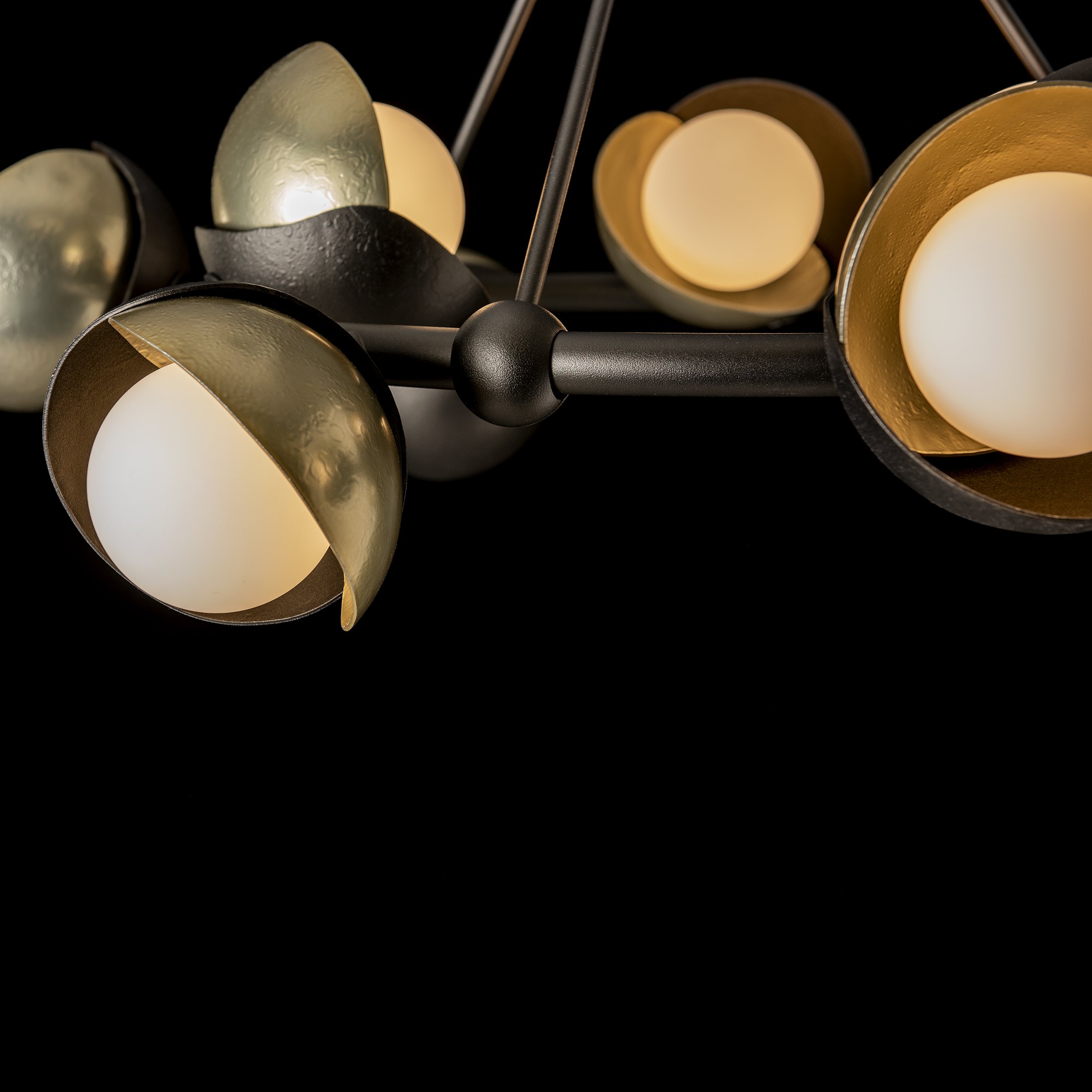 Brooklyn light fitting top