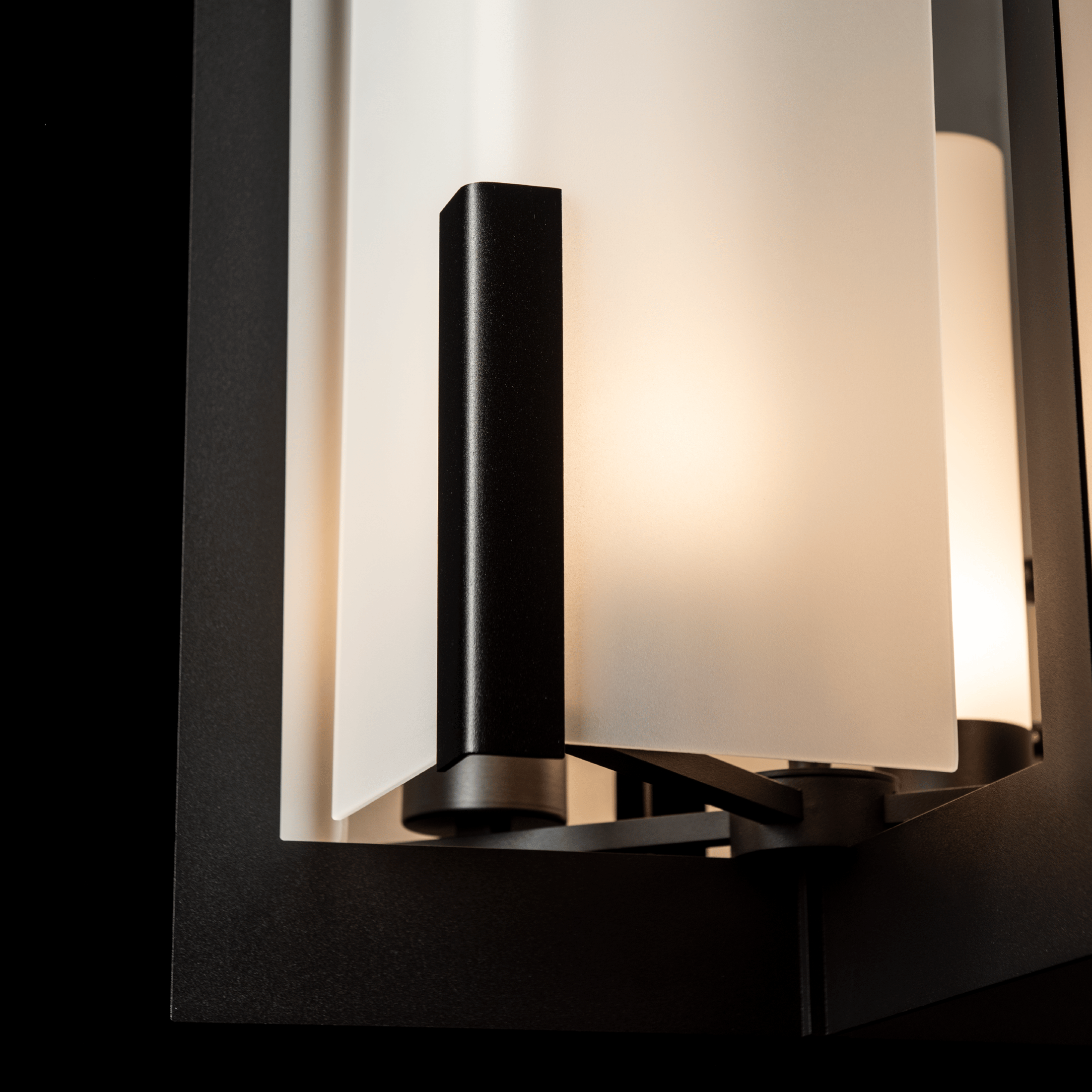 ライト・ランタン SAIBORG BEYOND THE RIDGE blue Summit Lantern | by Hubbardton Forge | 132043