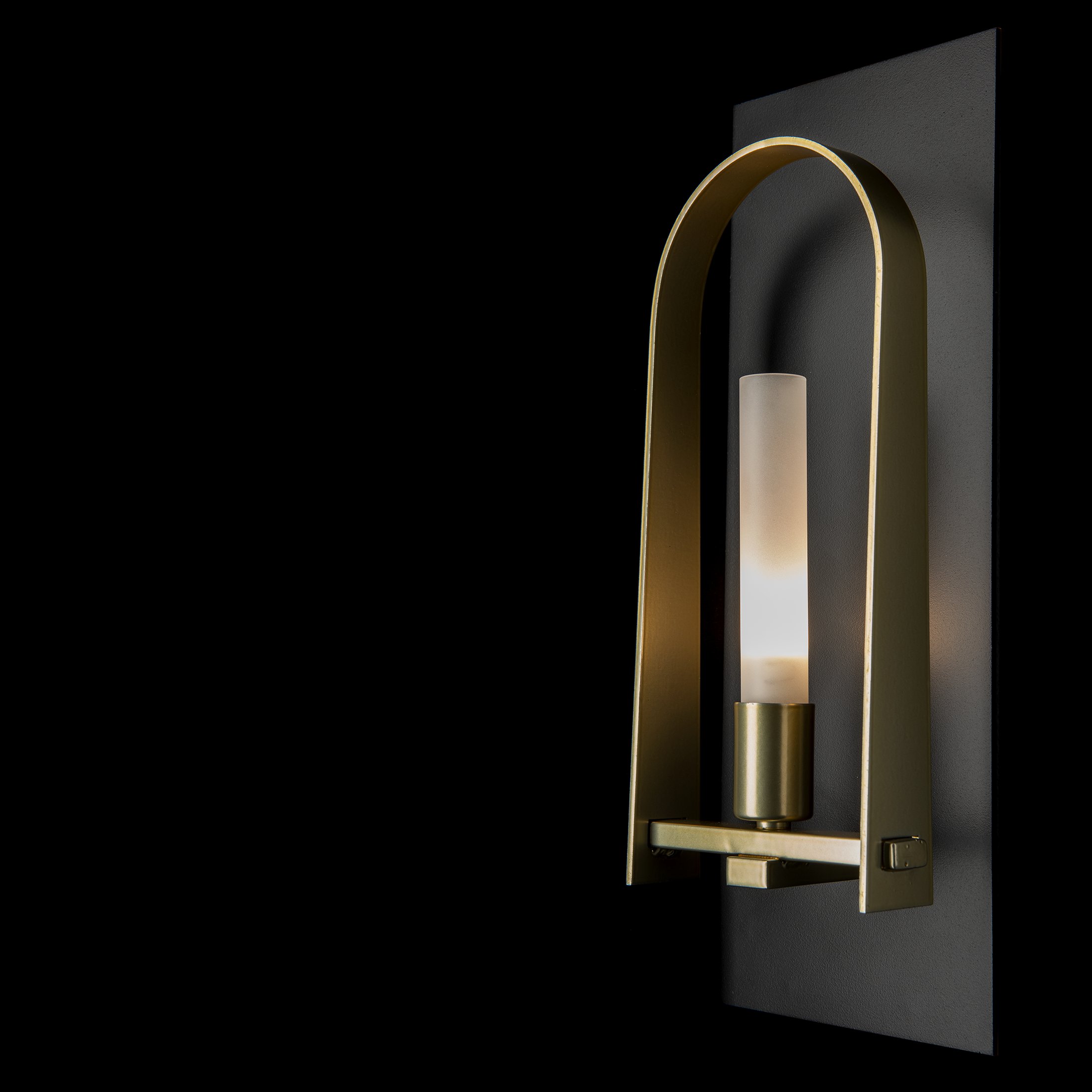 Triomphe 1-Light Sconce | by Hubbardton Forge | 201070