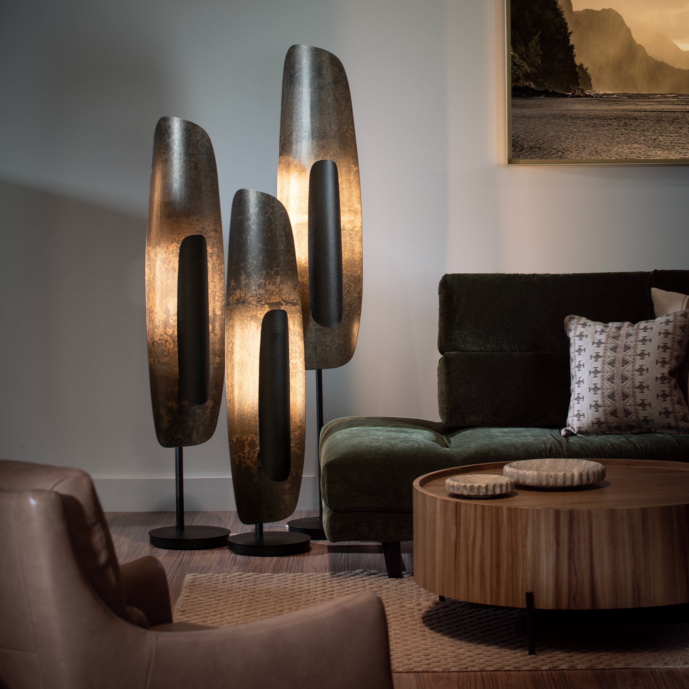 Shield Short Floor Lamp | by Hubbardton Forge | 241201