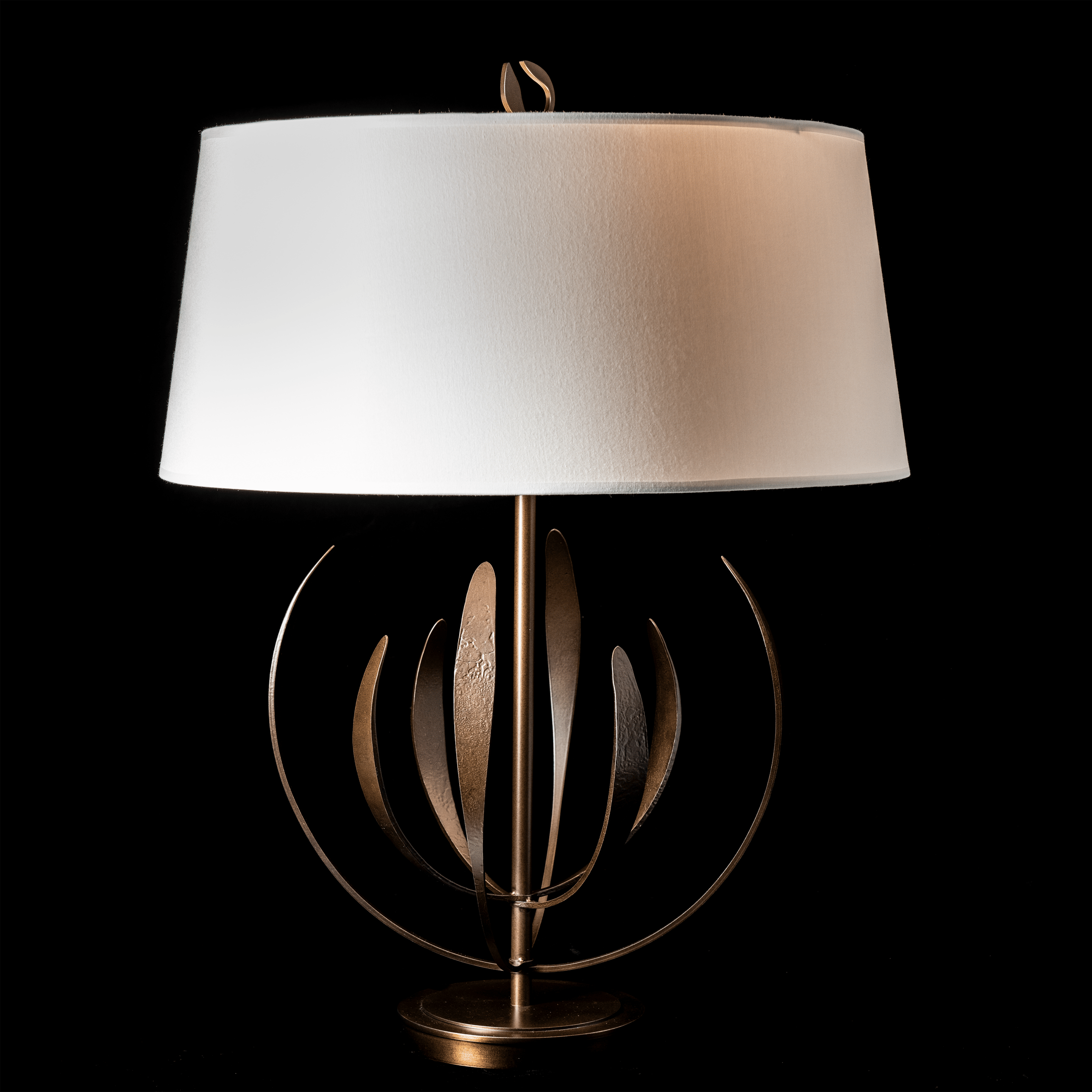 Dahlia lamp discount
