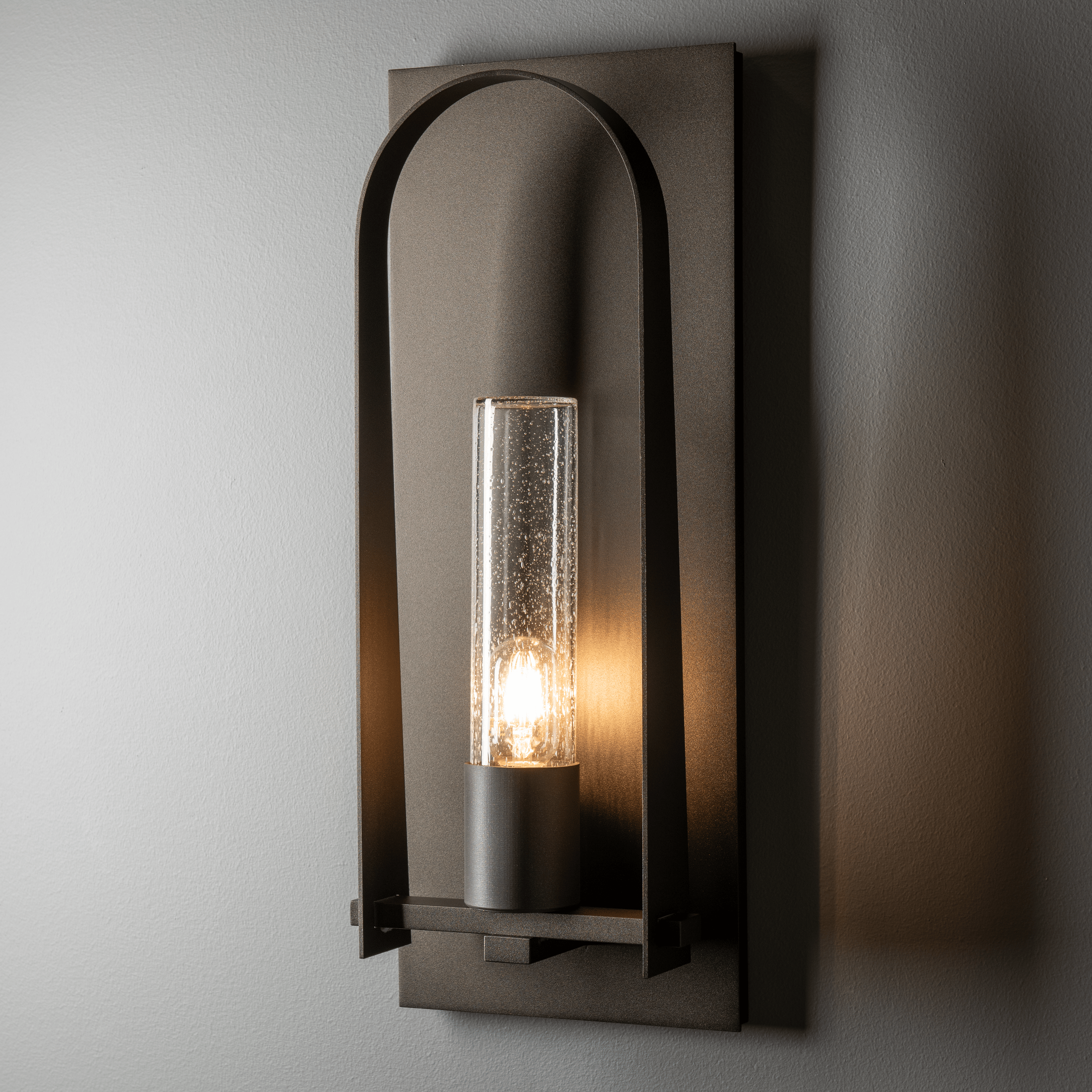 Hubbardton Forge Triomphe Sconce