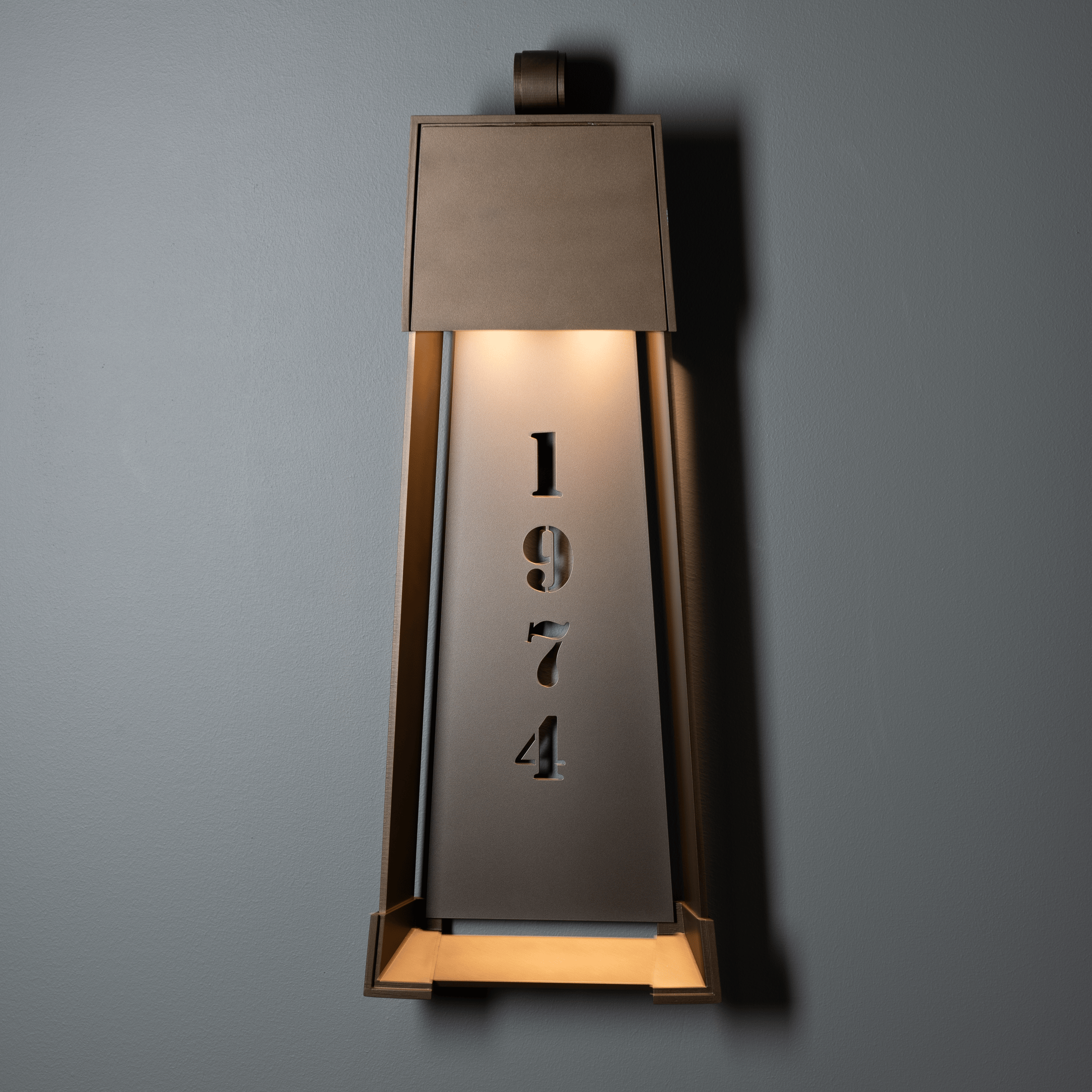 Revere Large Outdoor Sconce | by Hubbardton Forge | 302040