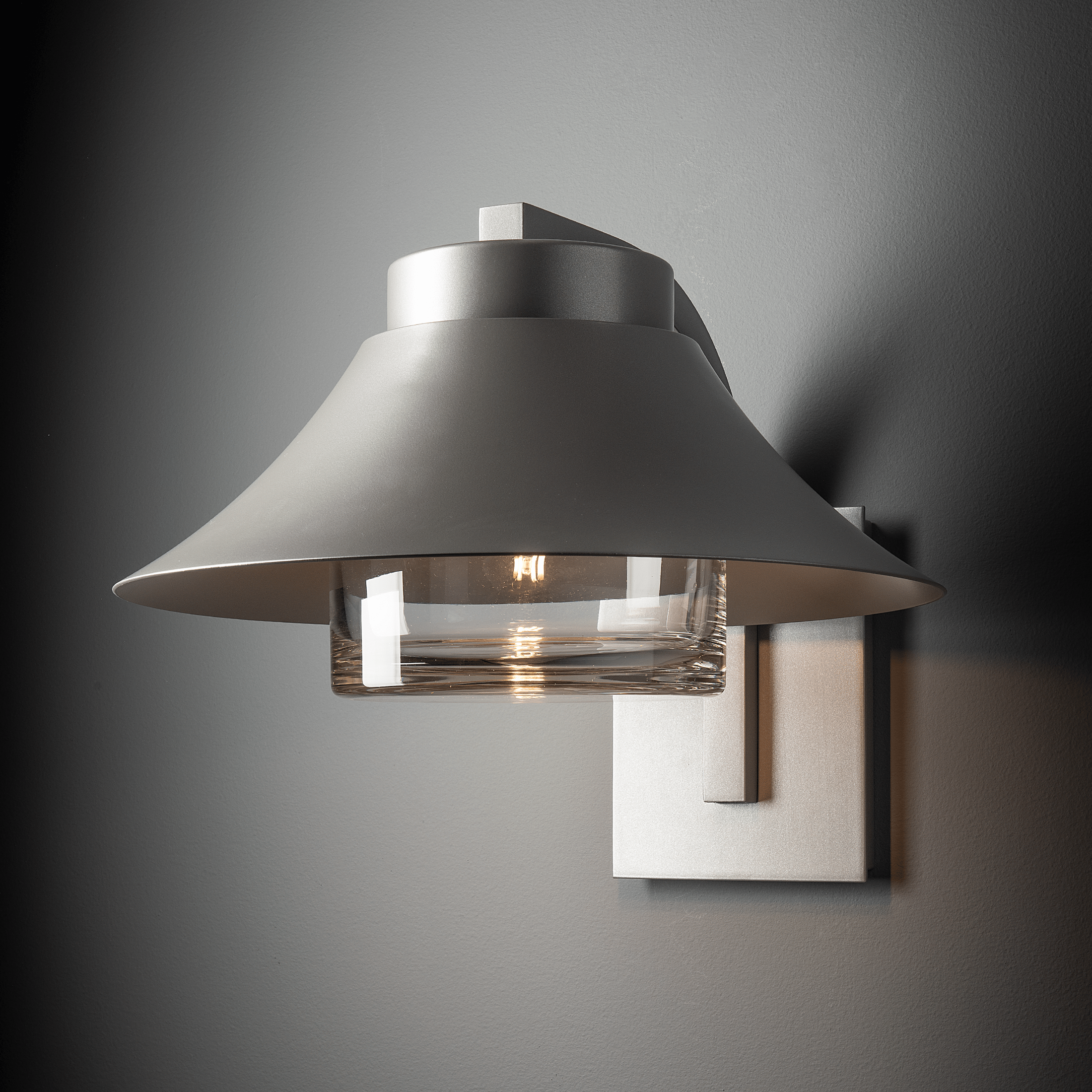 Stowe Medium Outdoor Sconce | by Hubbardton Forge | 302053