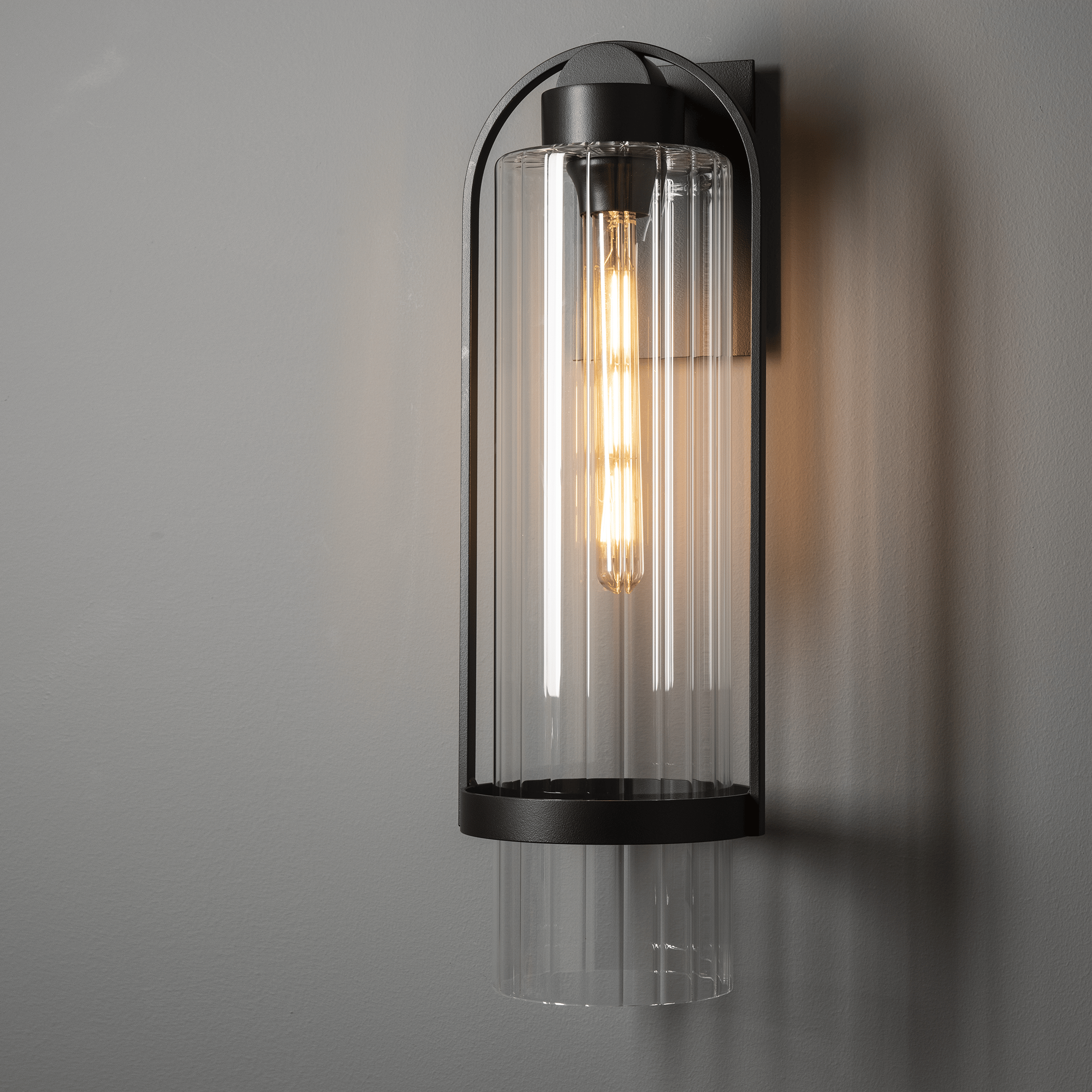 Alcove Large Outdoor Sconce | by Hubbardton Forge | 302557