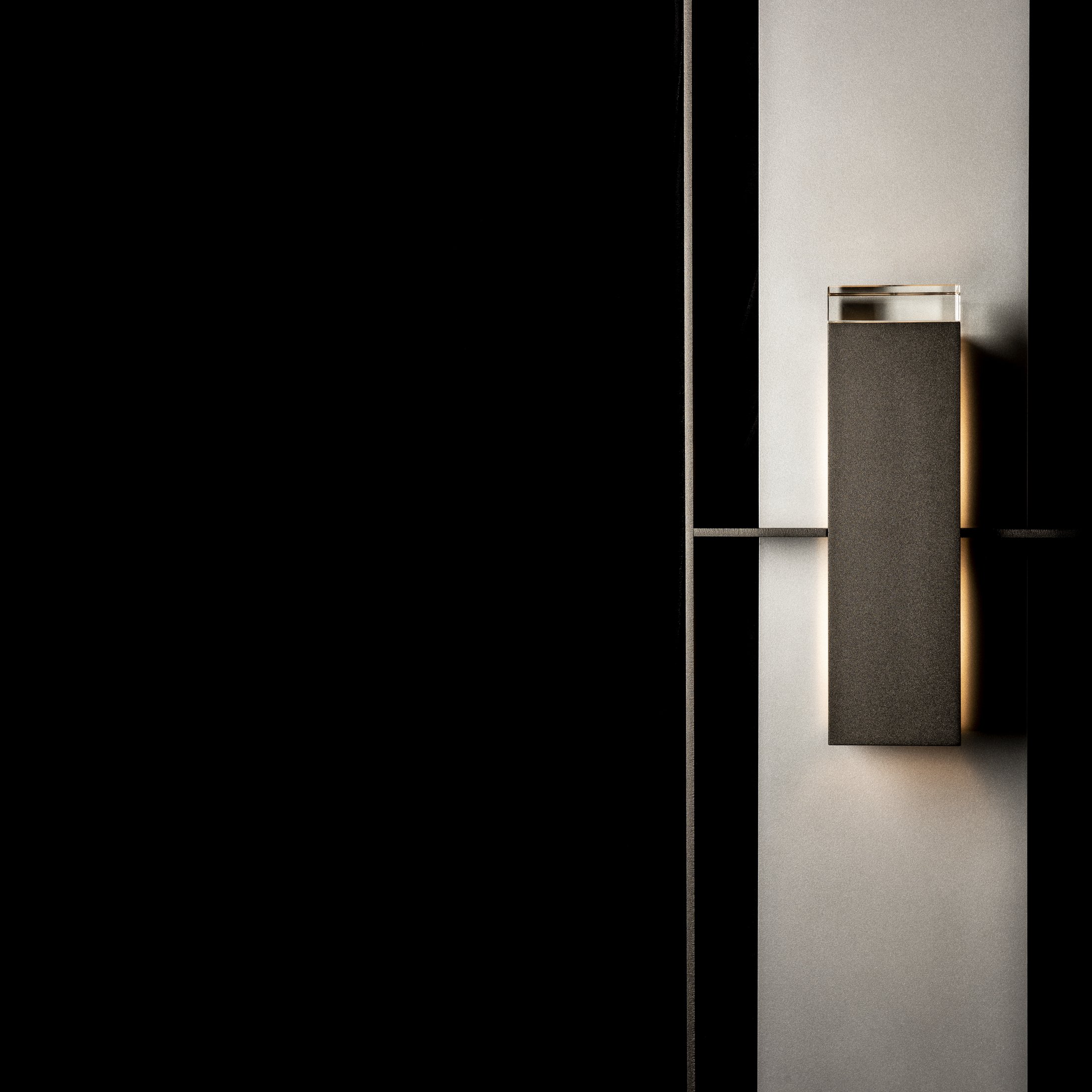 ★87MM★ Mmlg LAYOUT WASHED HFT CHARCOAL Shadow Box Extra Tall Sconce | by Hubbardton Forge | 302608