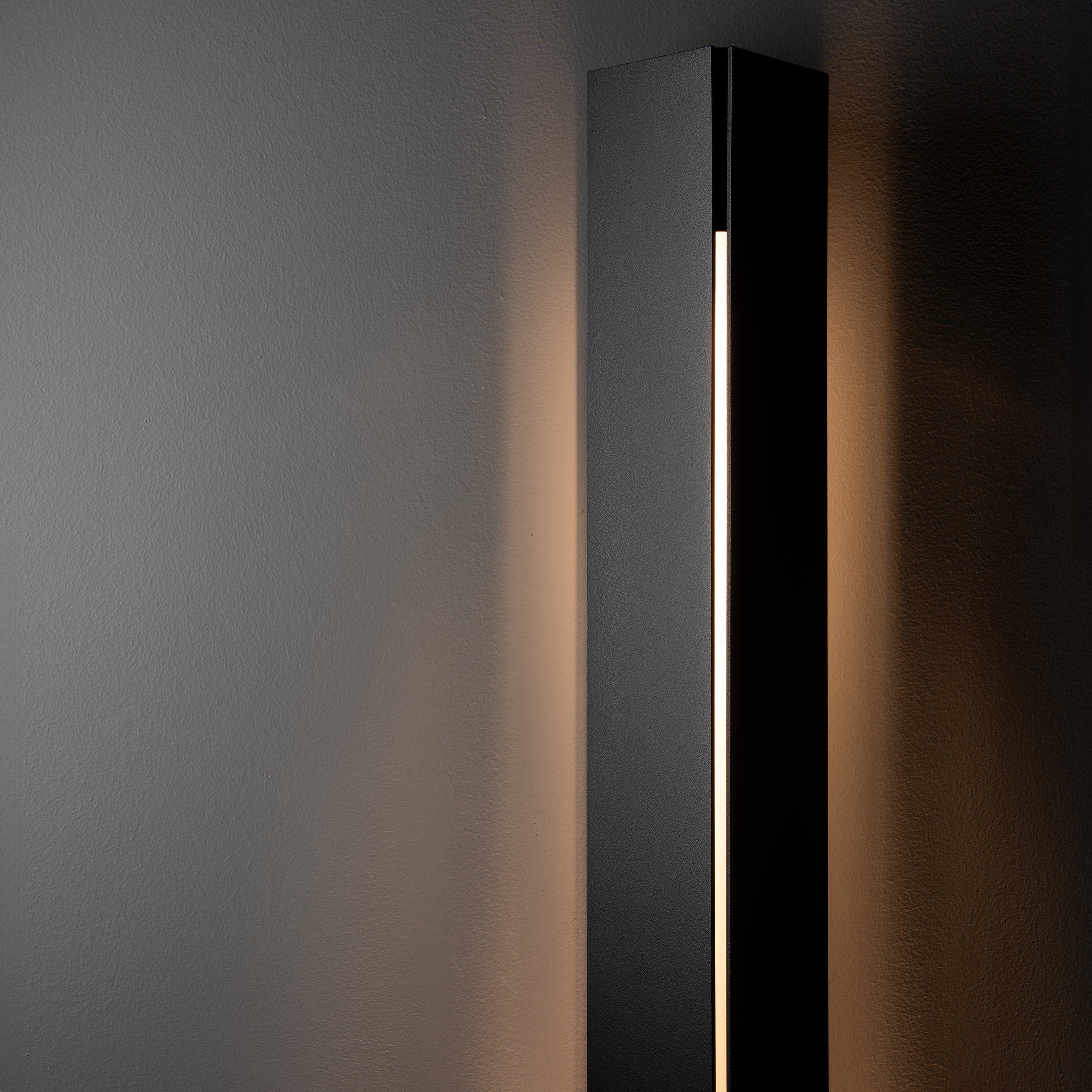 Gallery Large Outdoor Sconce | by Hubbardton Forge | 307653