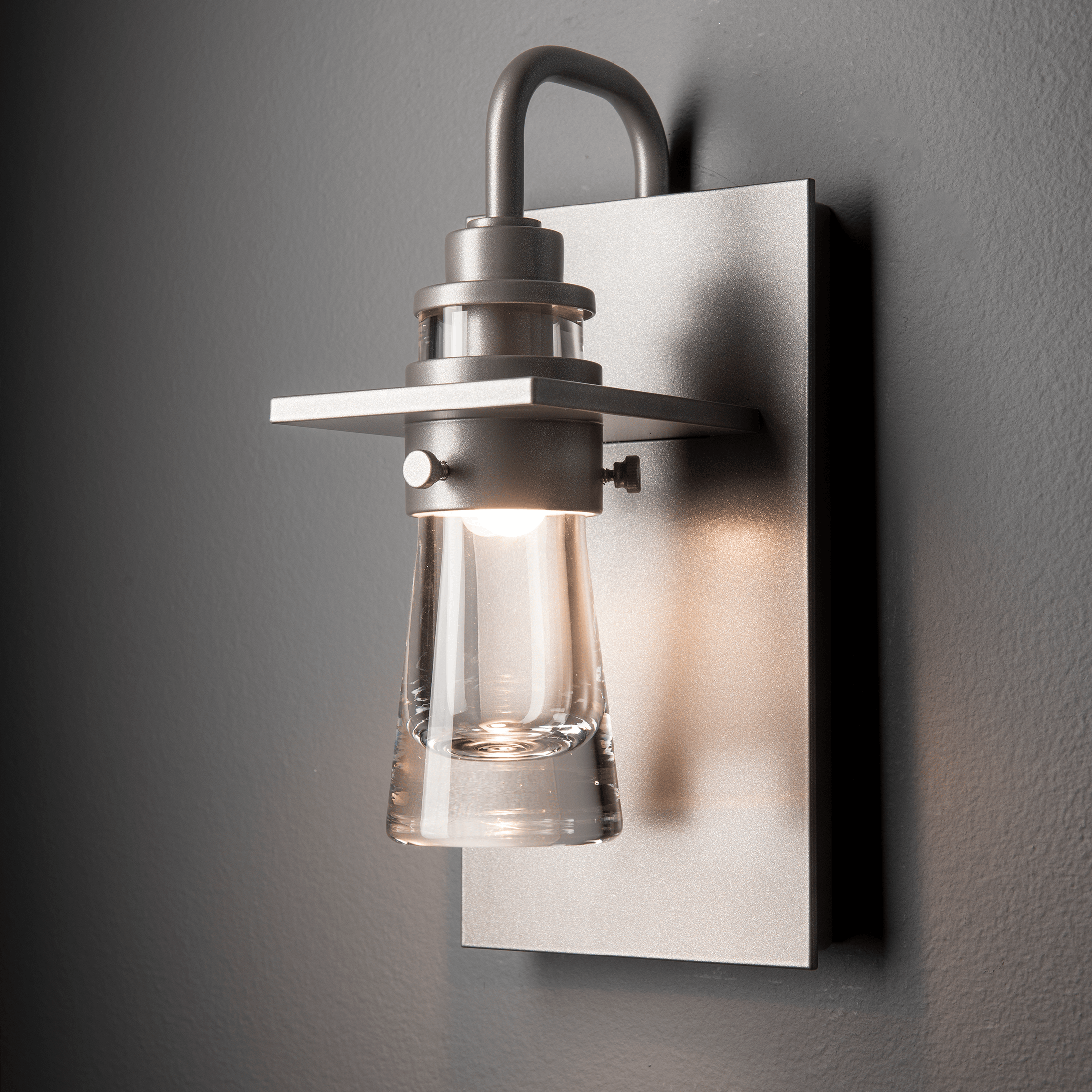 ★87MM★ Mmlg LAYOUT WASHED HFT CHARCOAL Erlenmeyer Small Outdoor Sconce | by Hubbardton Forge | 307710