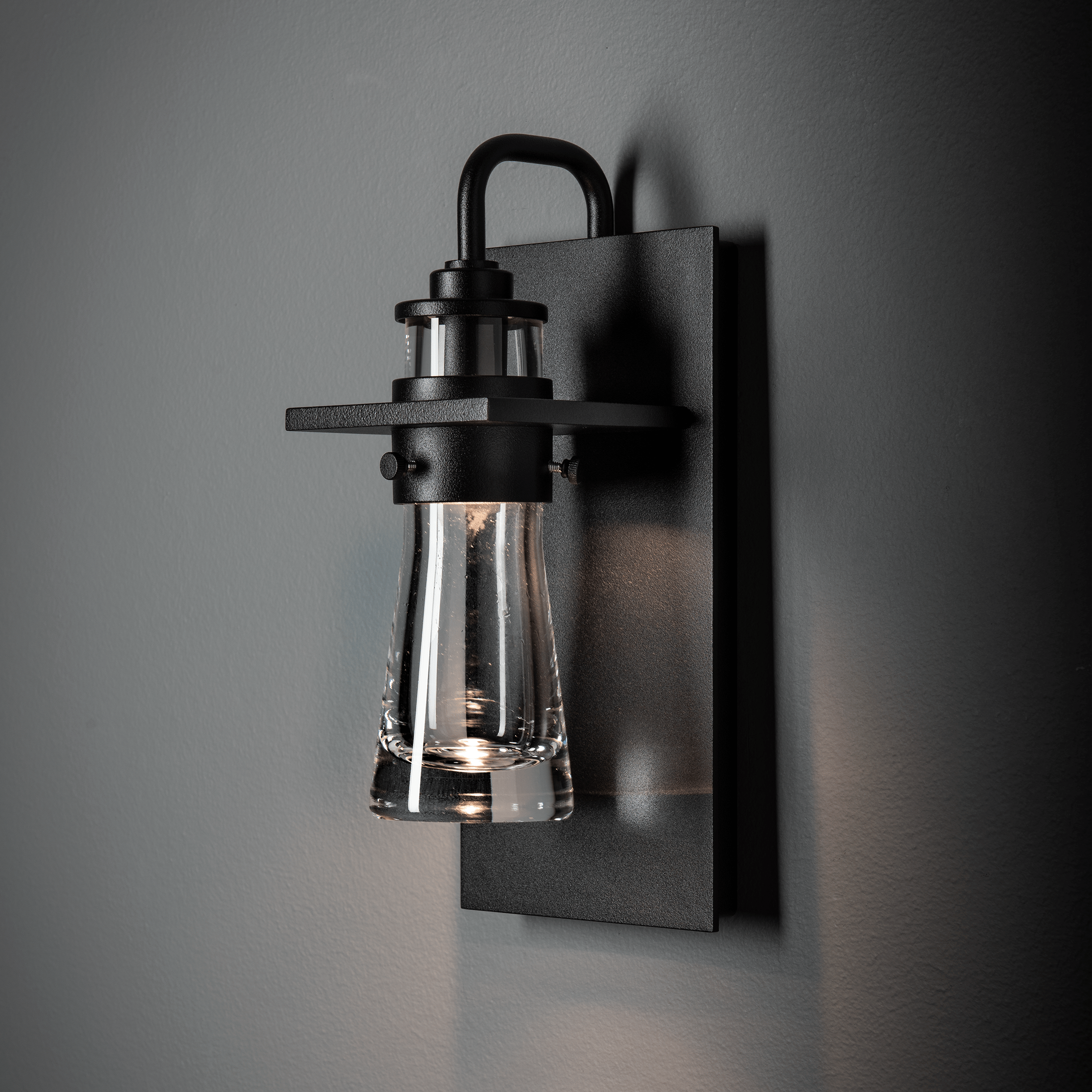 Erlenmeyer Medium Outdoor Sconce | by Hubbardton Forge | 307715