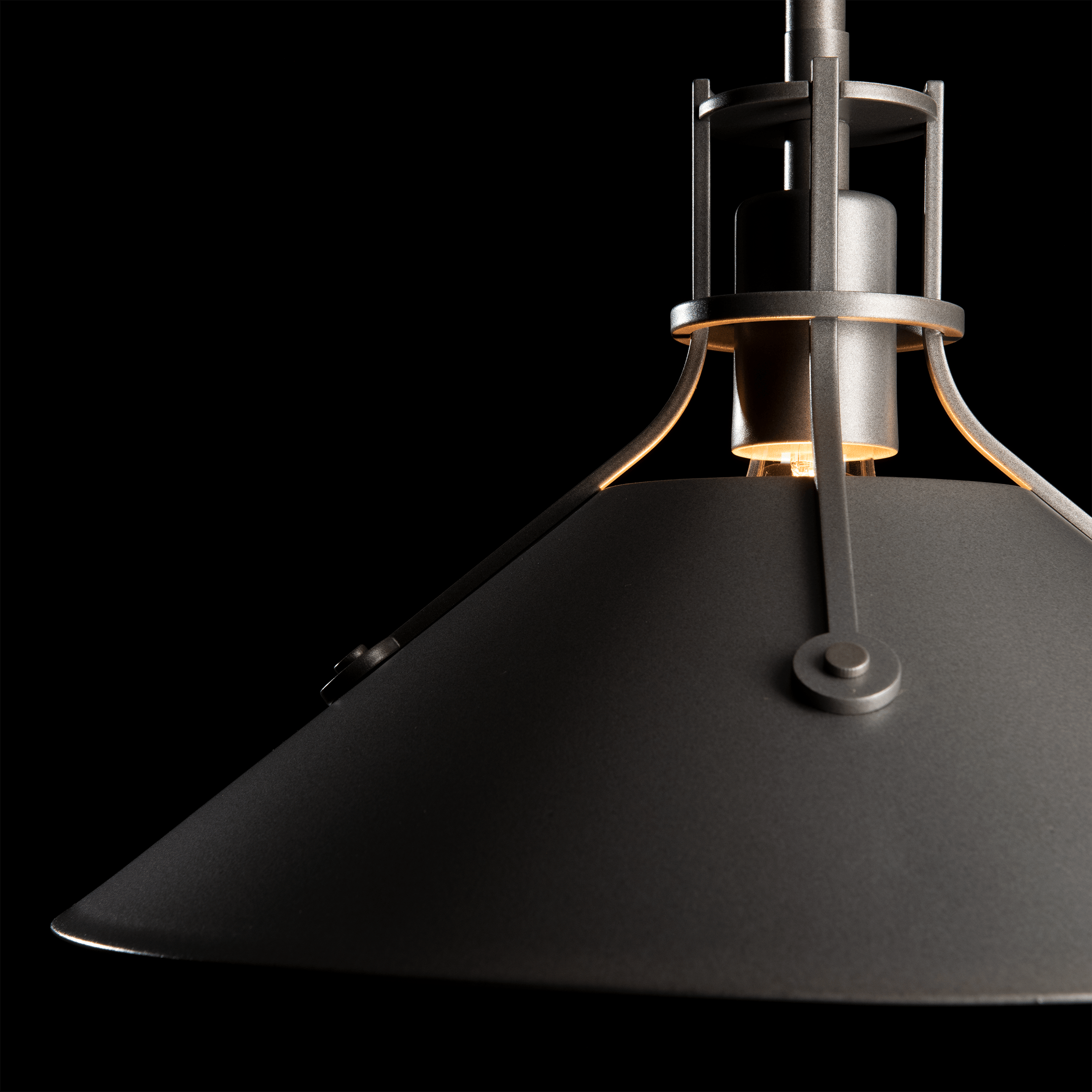 ÖRSKÄR 灯台 （大）スウェーデンハンドメイド Henry Outdoor Pendant Medium | by Hubbardton Forge | 363008