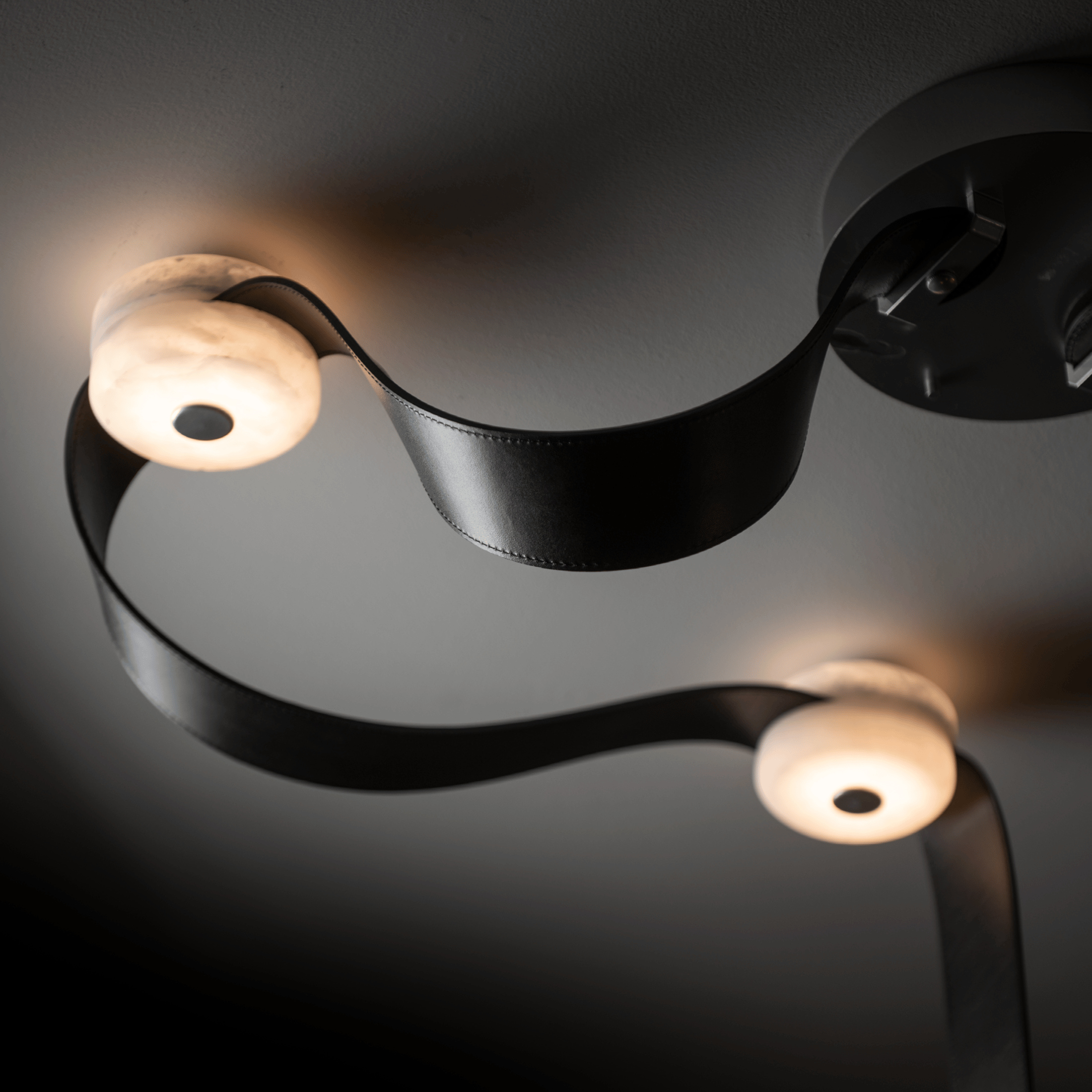 dich henderson チェーンブラ litmus lutens SNAPS Medium LED Pendant | by Hubbardton Forge | 401315